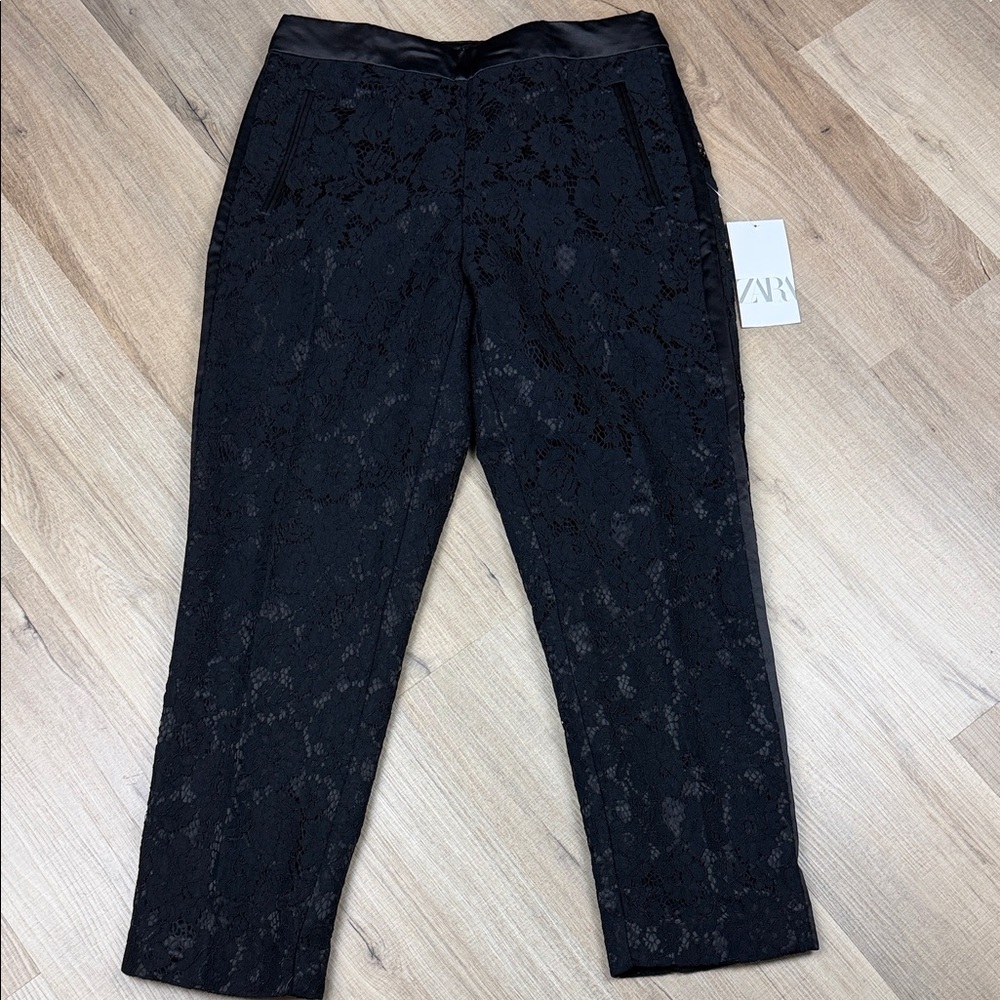 Zara Black Lace Tuxedo Mid-Rise Pant w/ Tonal Side Stripe. NWT. Size Medium.